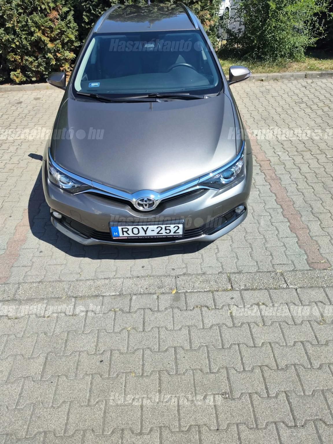 TOYOTA AURIS 2019/8 - 1