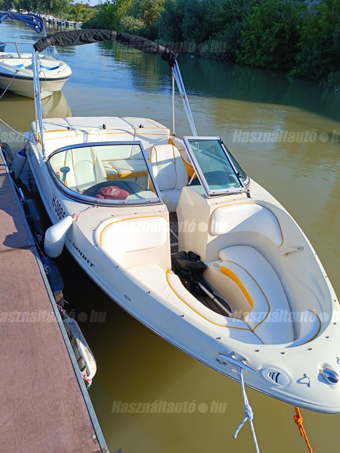 SEA RAY 2010/6 - 1