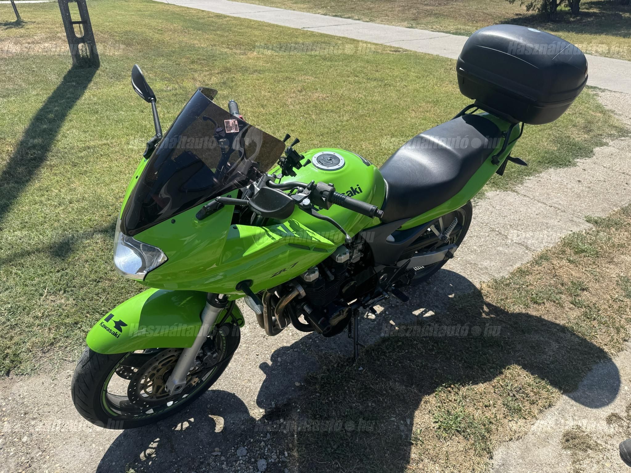KAWASAKI ZR-7S 2001 - 1