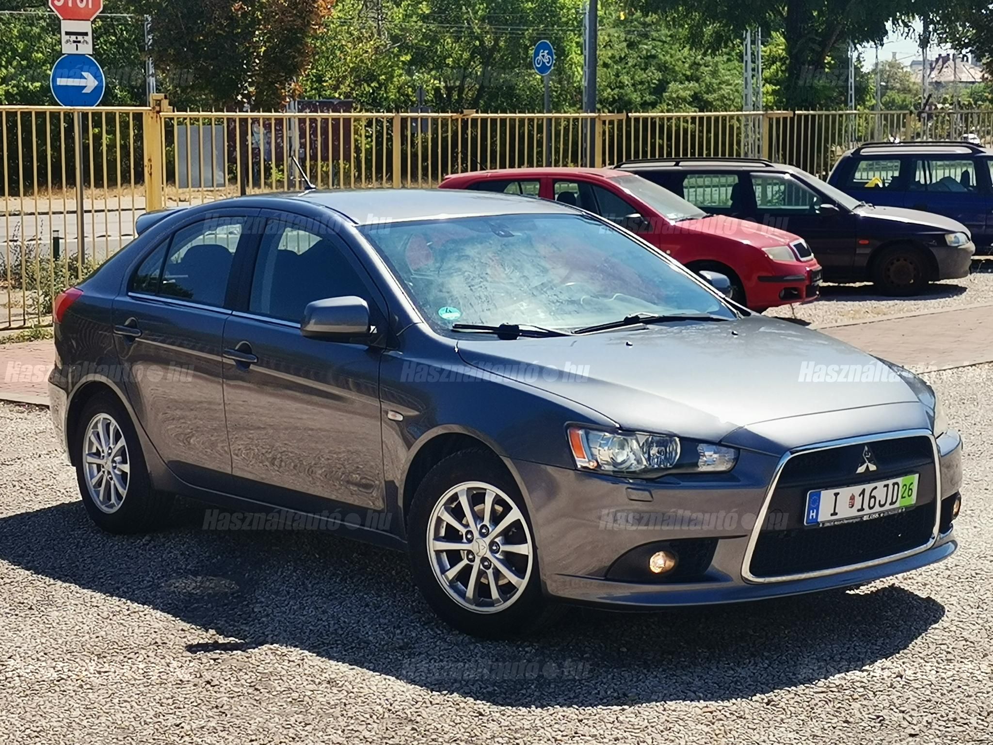 MITSUBISHI LANCER 2011/9 - 1