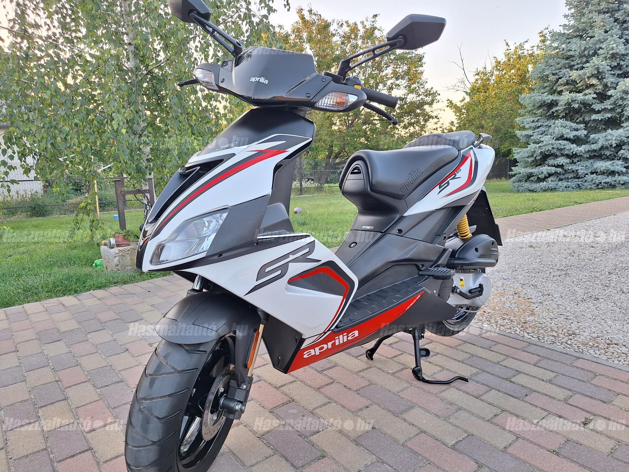 APRILIA SR 50 2017/7 - 1