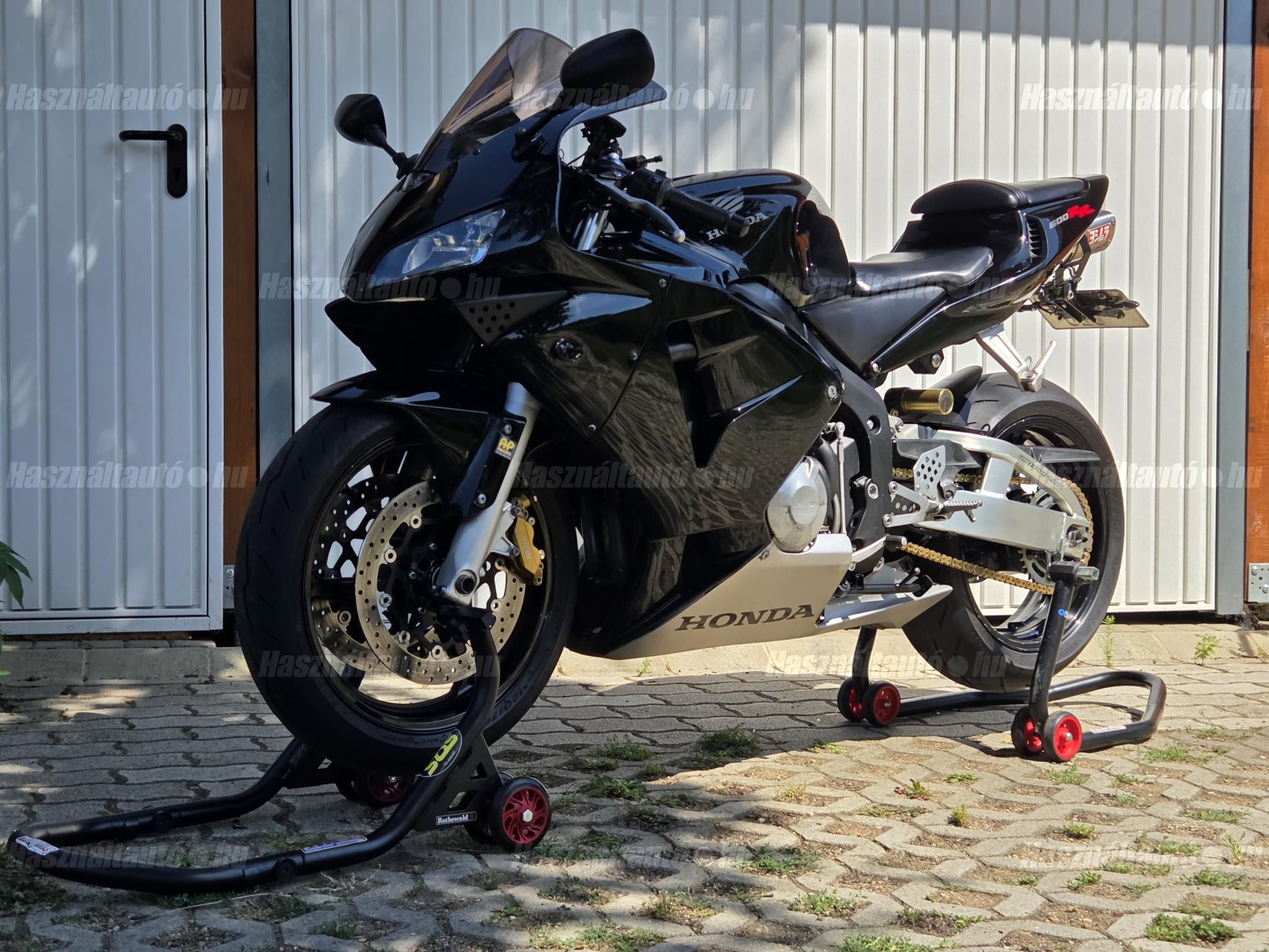HONDA CBR 600 RR 2004/2 - 1