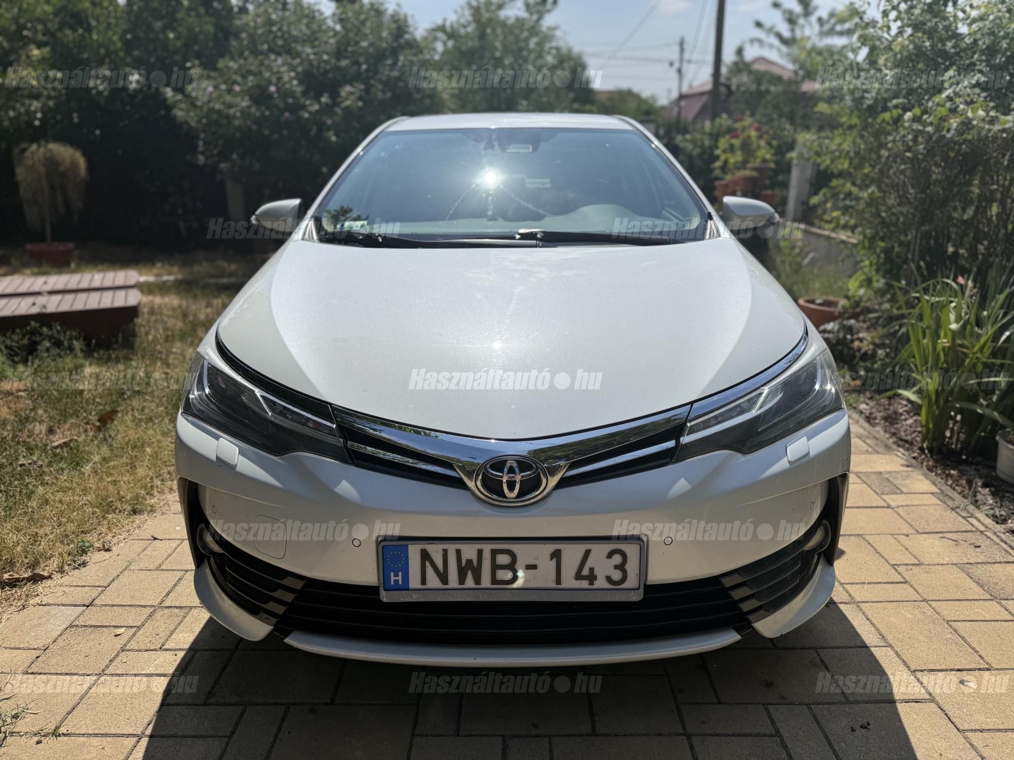 TOYOTA COROLLA 2016/11 - 1