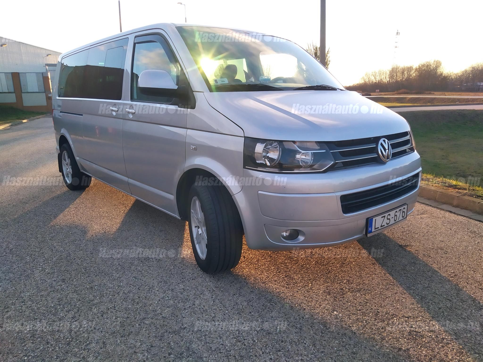 VOLKSWAGEN CARAVELLE 2011 - 1