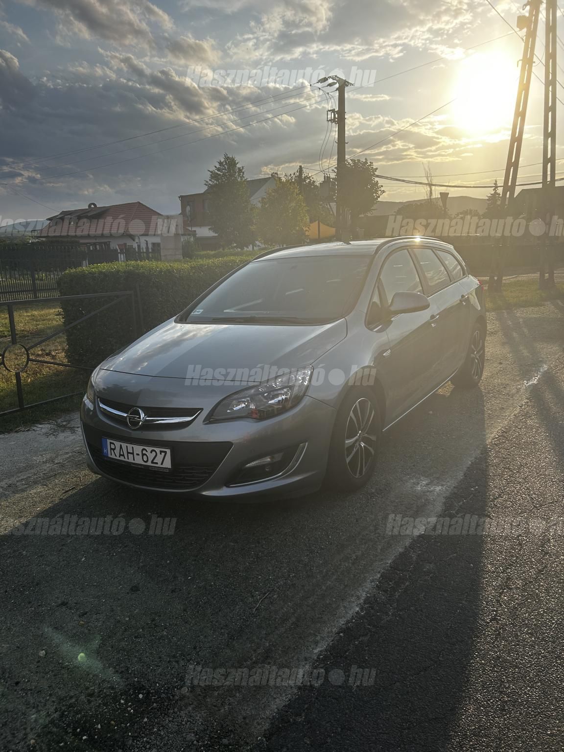 OPEL ASTRA J 2013/5 - 1