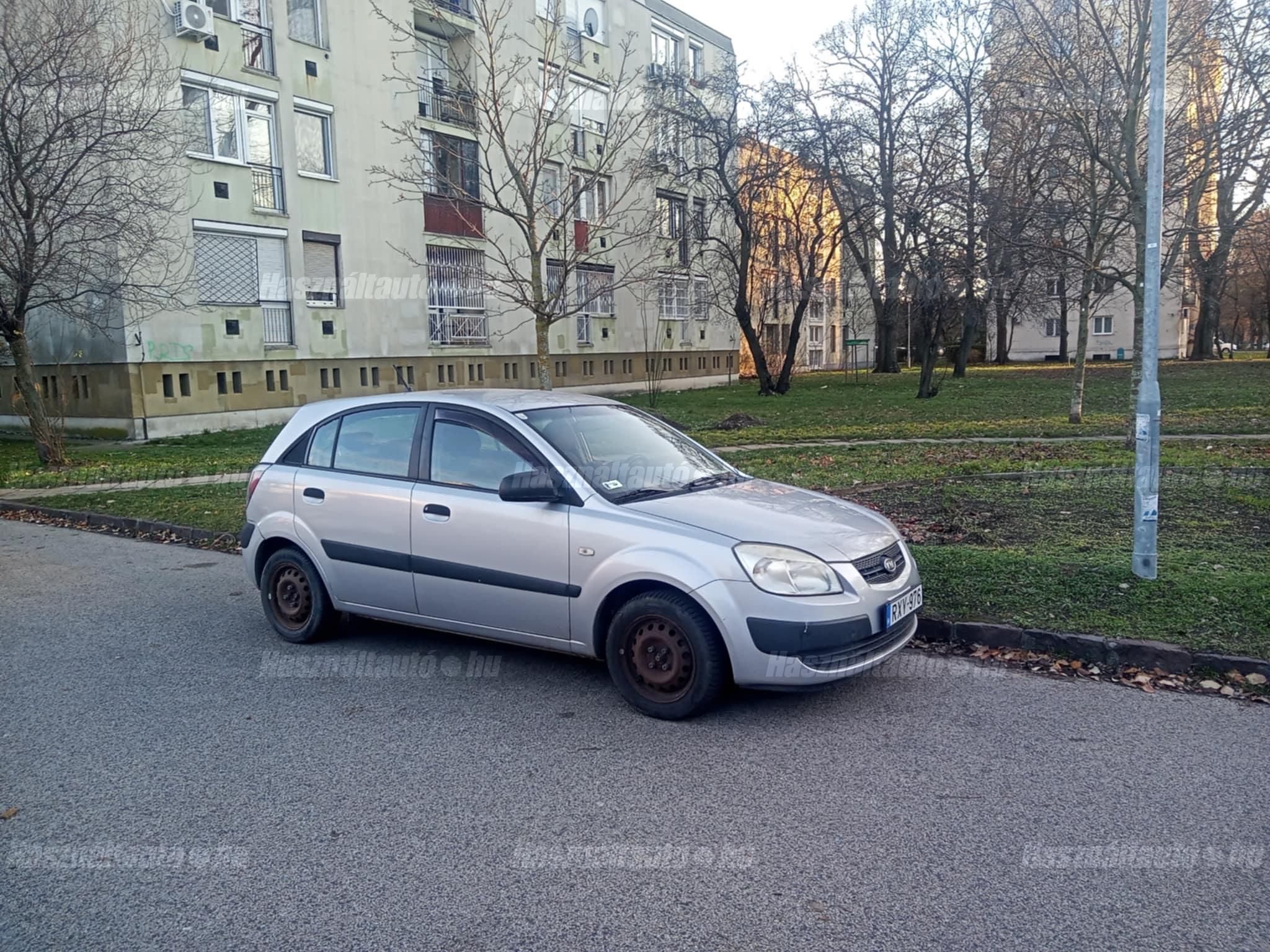 KIA RIO 2006/11 - 1