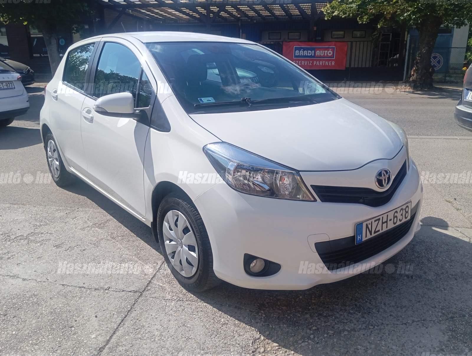 TOYOTA YARIS 2012 - 1