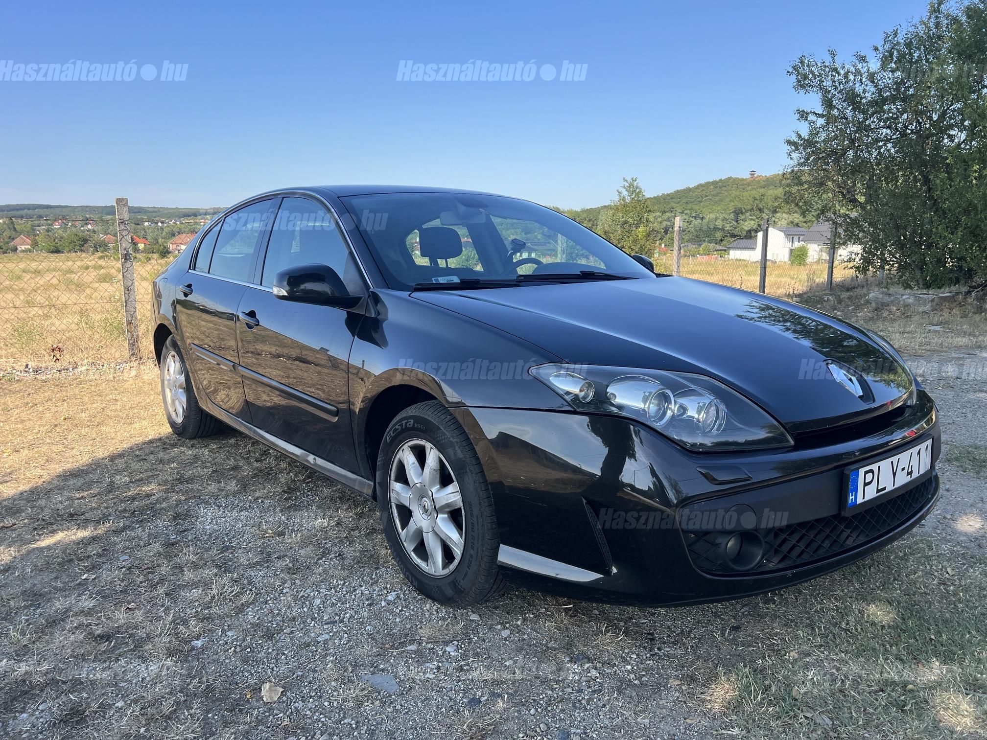 RENAULT LAGUNA 2009/10 - 1