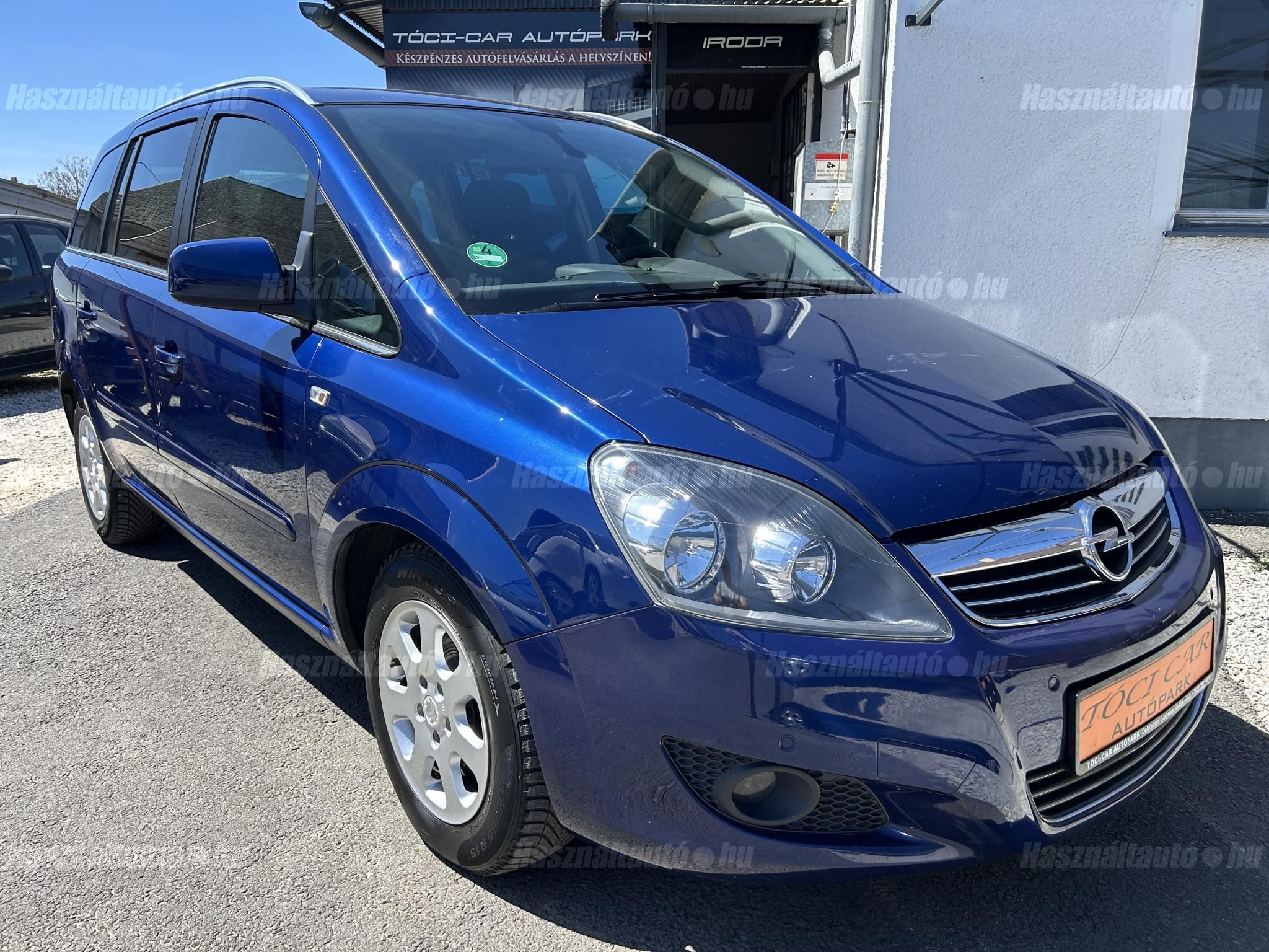 OPEL ZAFIRA B 2011/8 - 1