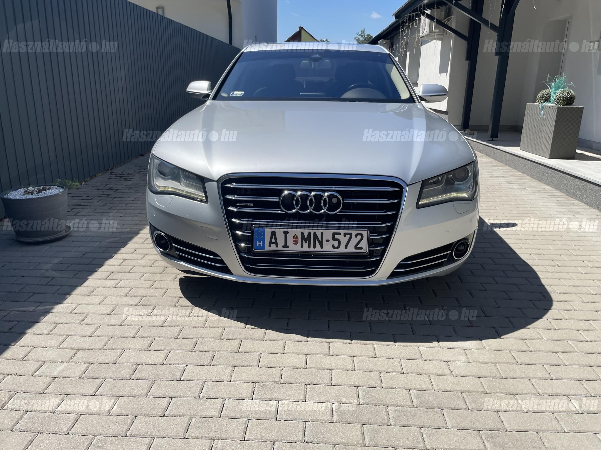 AUDI A8 2011/6 - 1