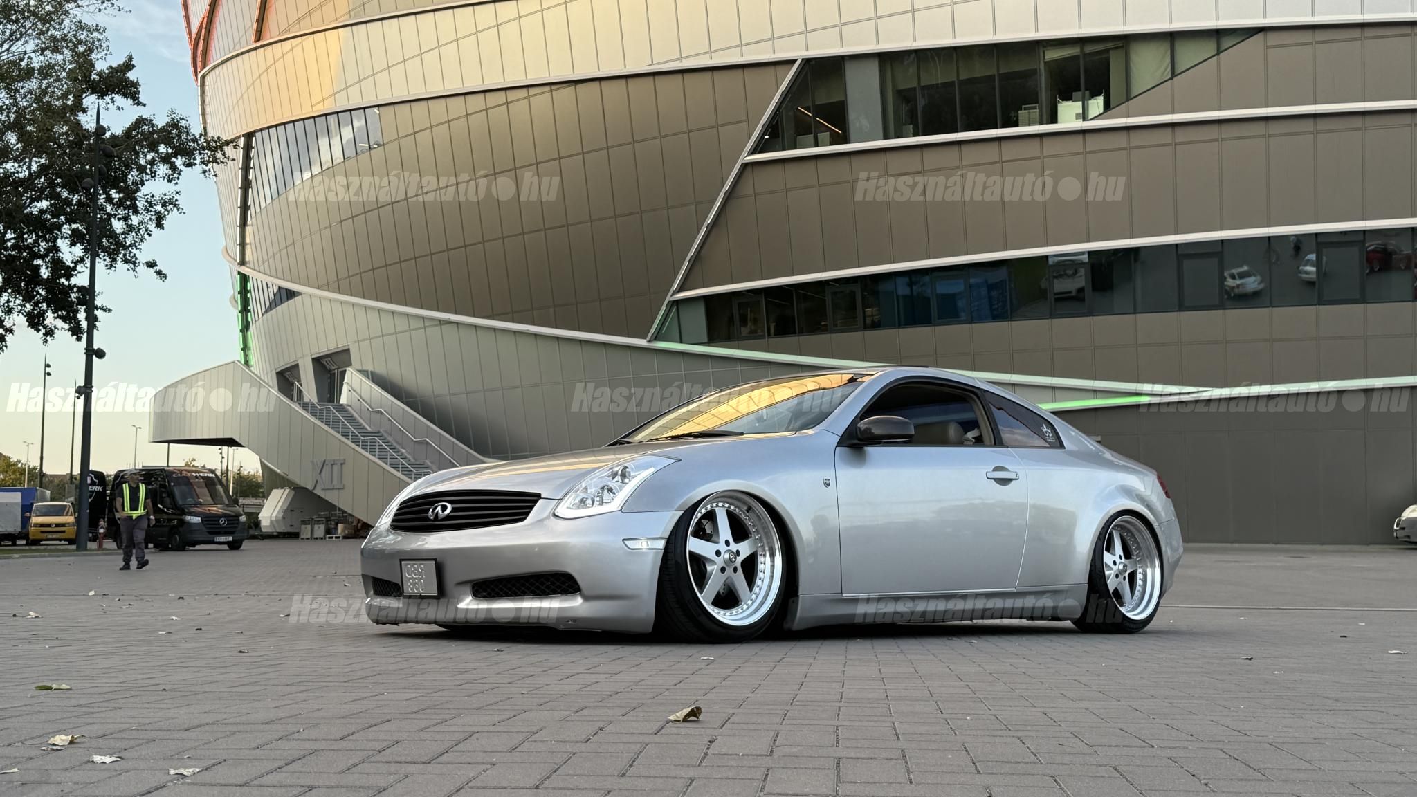 INFINITI G35 2004/12 - 1