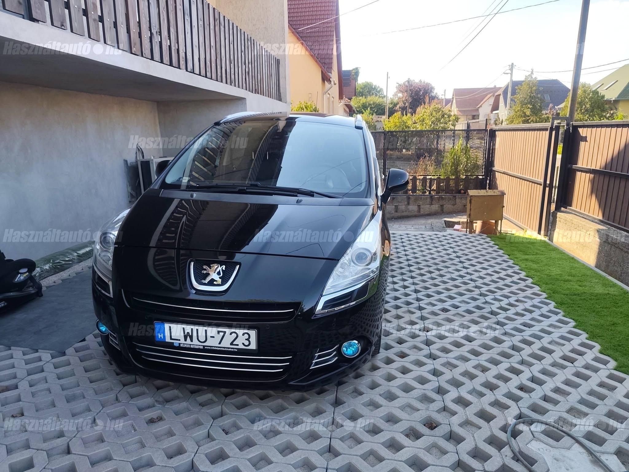 PEUGEOT 5008 2011/6 - 1