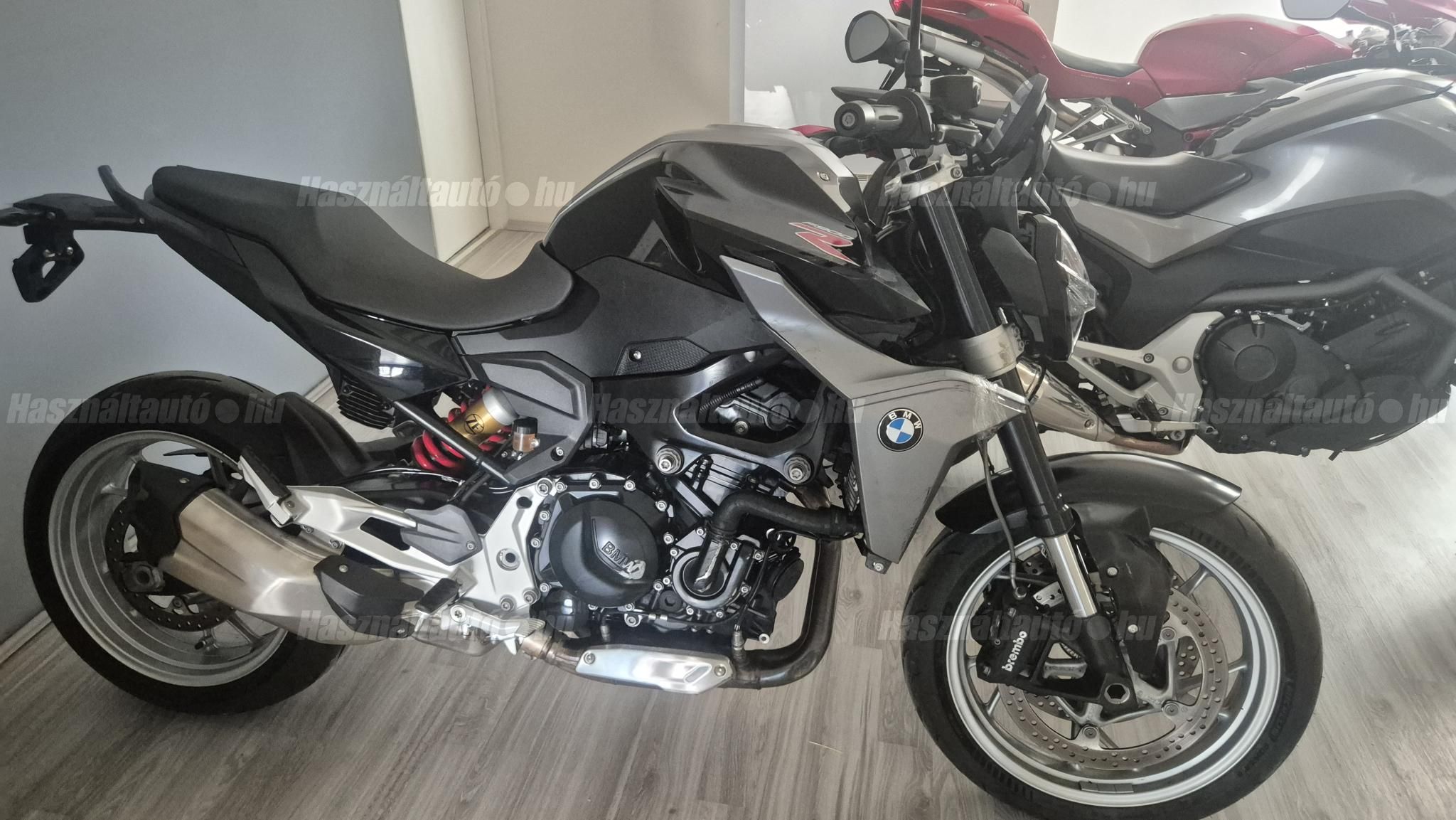 BMW F 900 R 2021/5 - 1