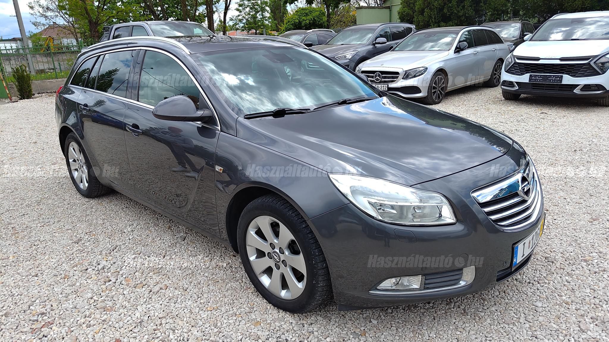 OPEL INSIGNIA 2012/6 - 1