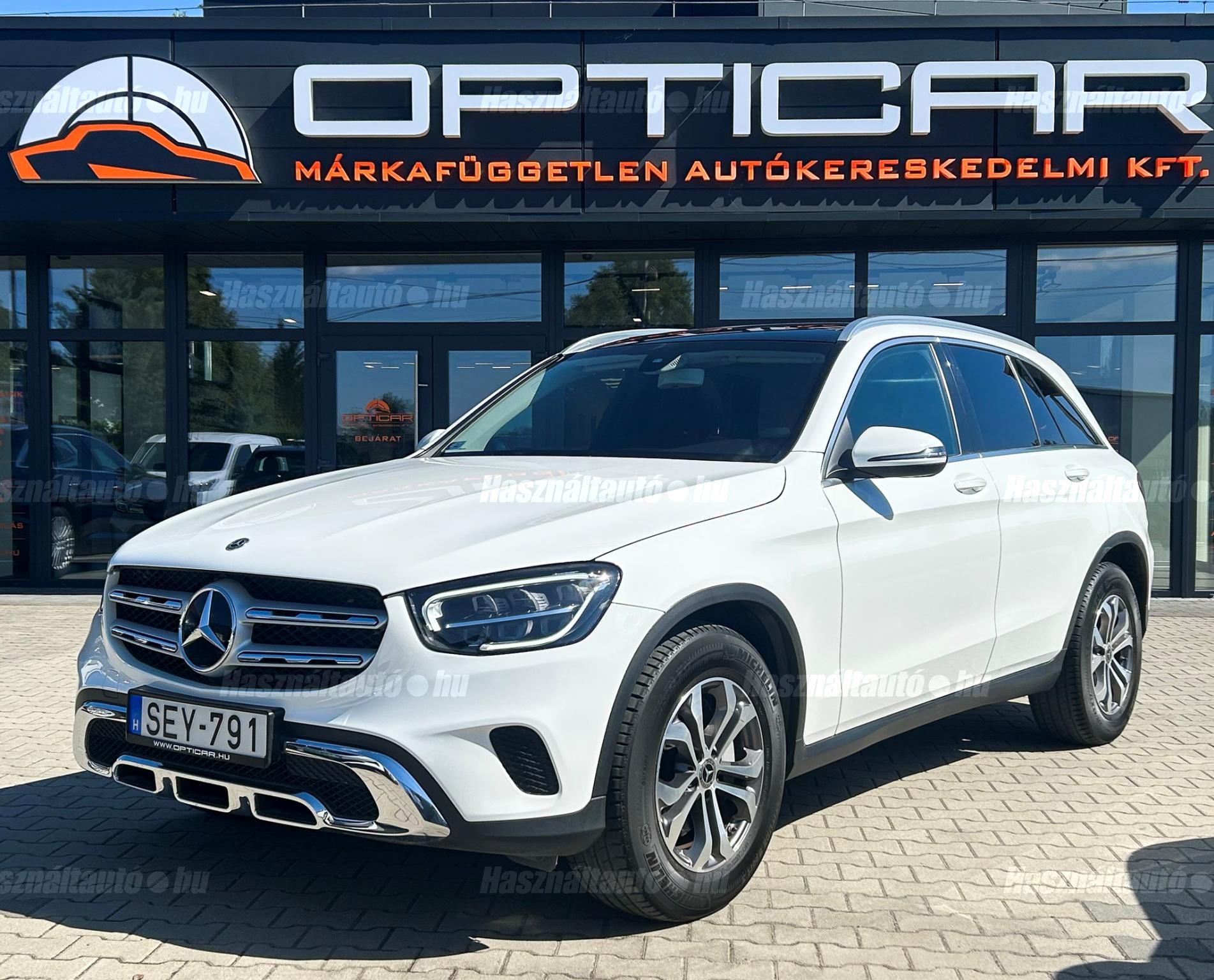 MERCEDES-BENZ GLC 200 2020/8 - 1