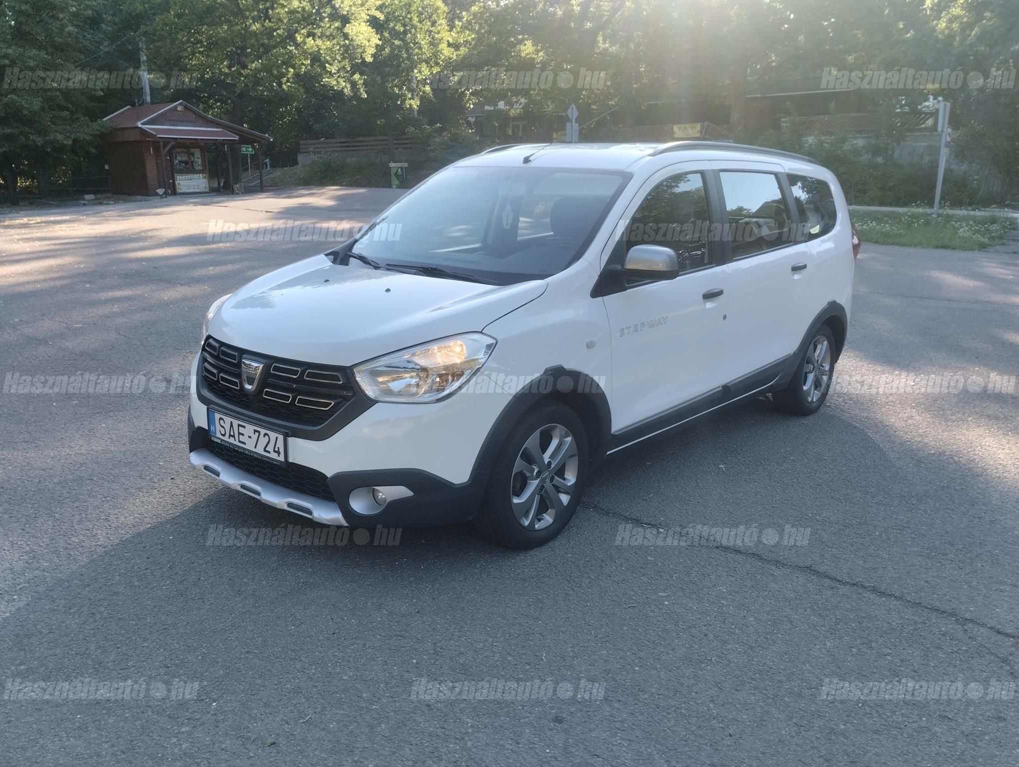 DACIA LODGY 2020/2 - 1