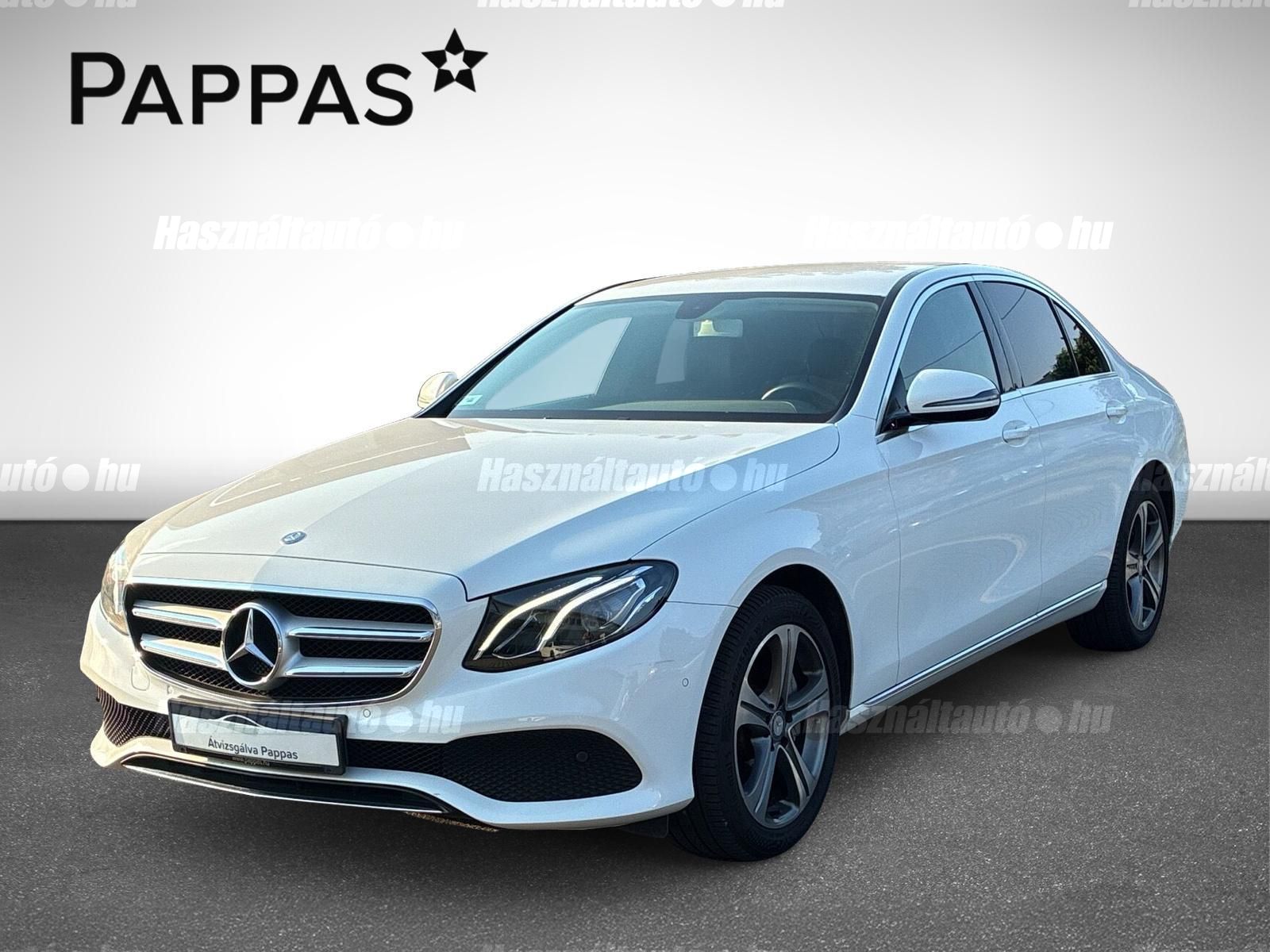 MERCEDES-BENZ E 220 2016/6 - 1