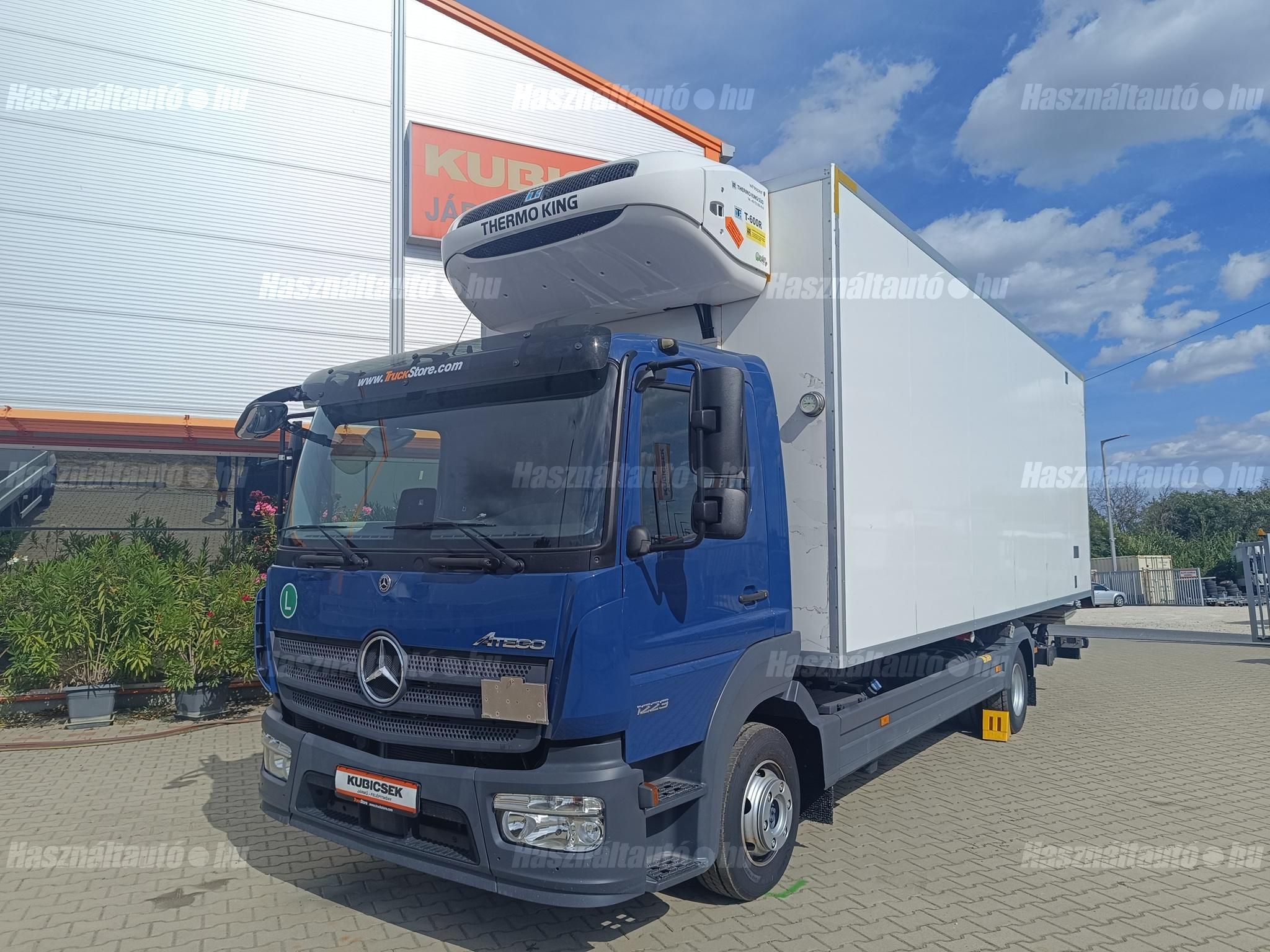 MERCEDES-BENZ 2021/4 - 1