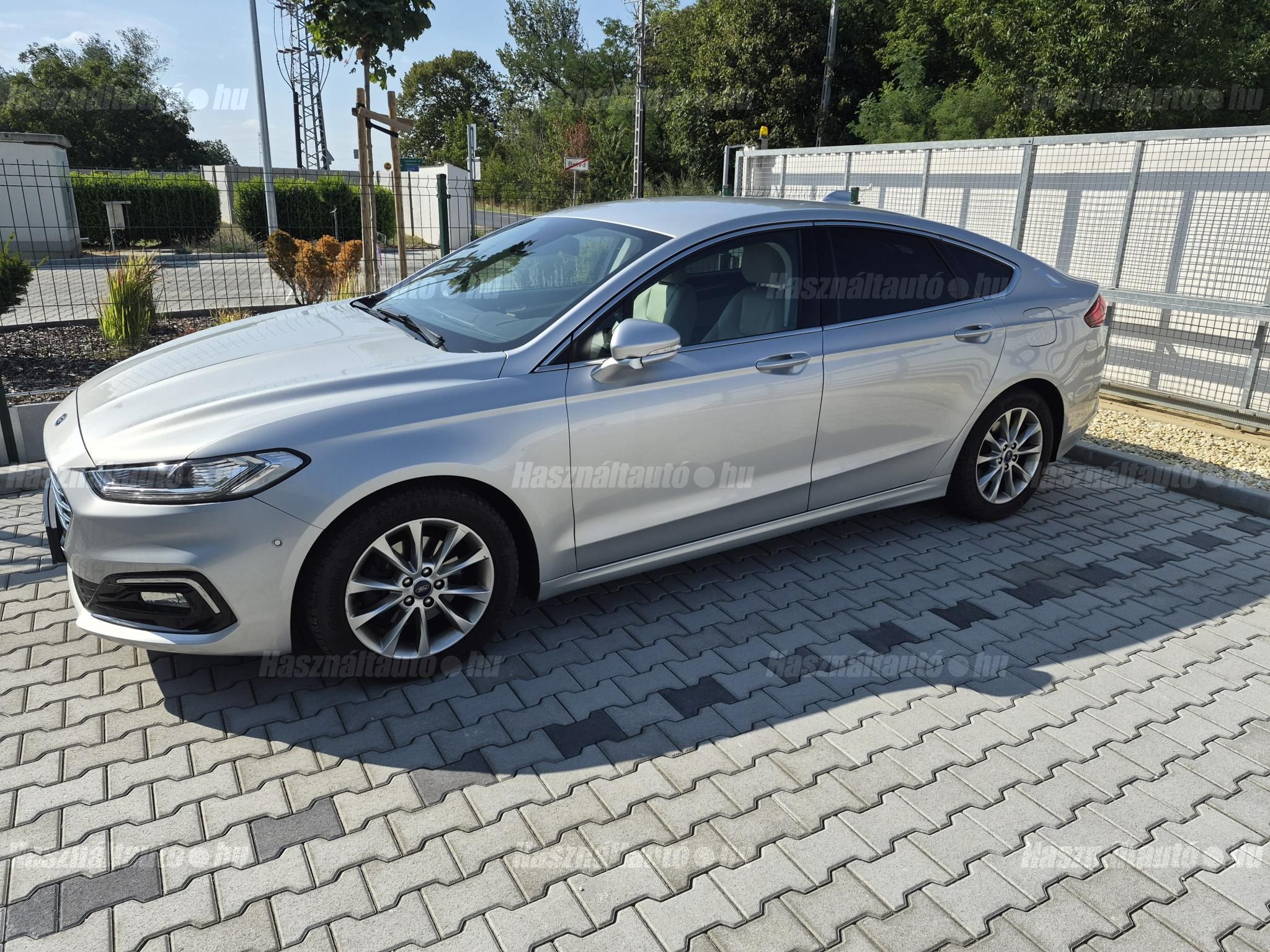 FORD MONDEO 2020 - 1