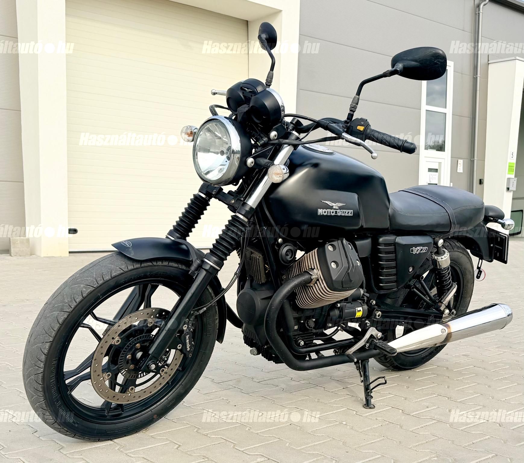 MOTO GUZZI V7 CLASSIC 2017/6 - 1