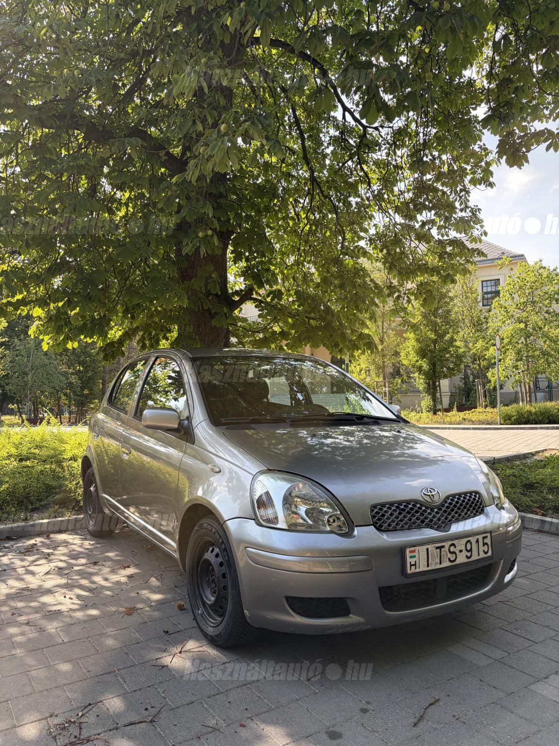 TOYOTA YARIS 2003/7 - 1
