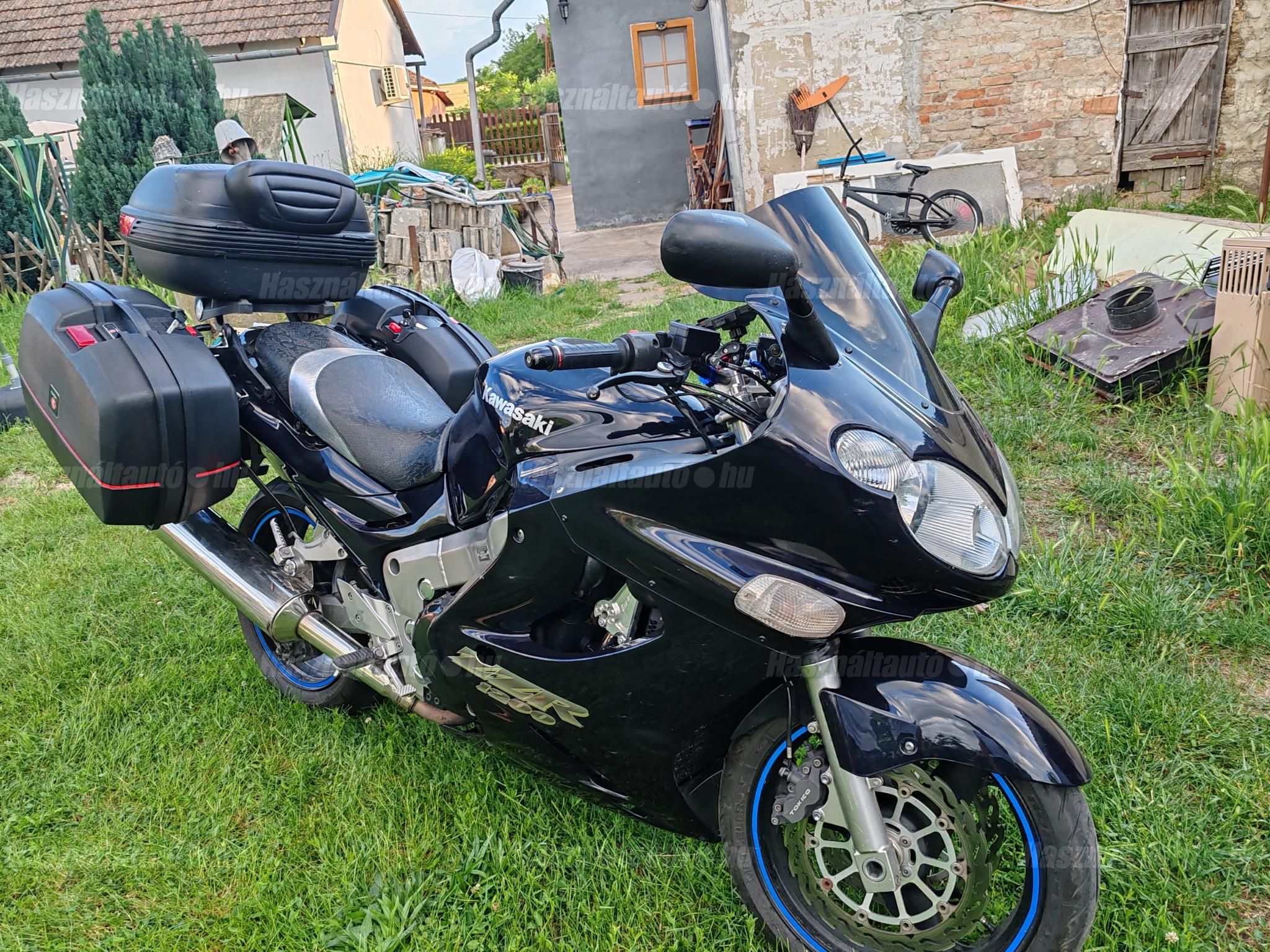 KAWASAKI ZZ-R 1200 2003 - 1