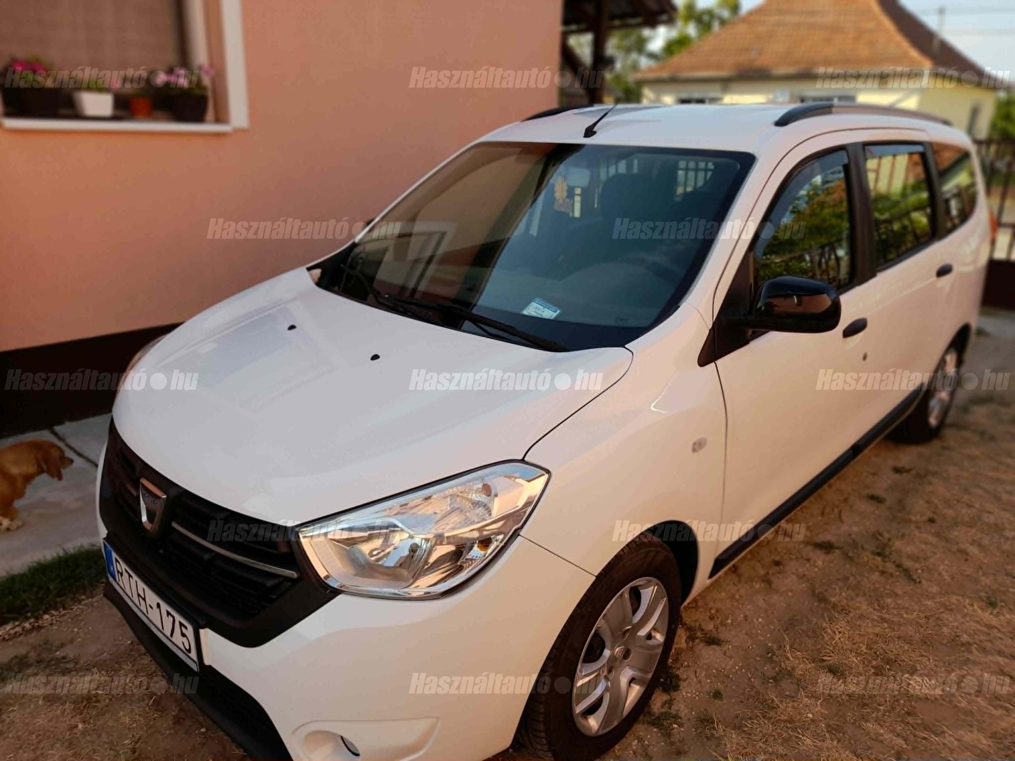 DACIA LODGY 2019/9 - 1