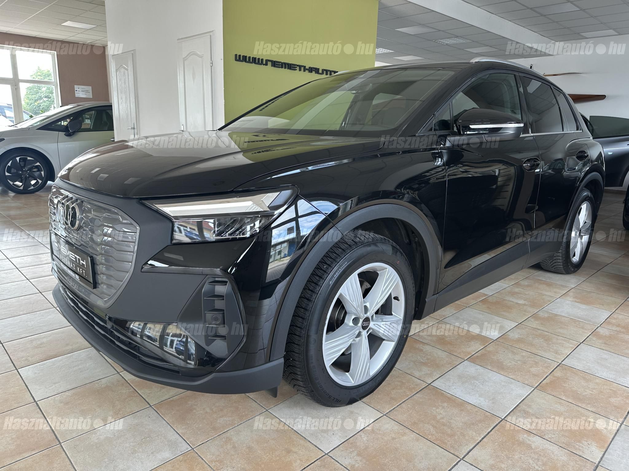 AUDI Q4 2021/11 - 1