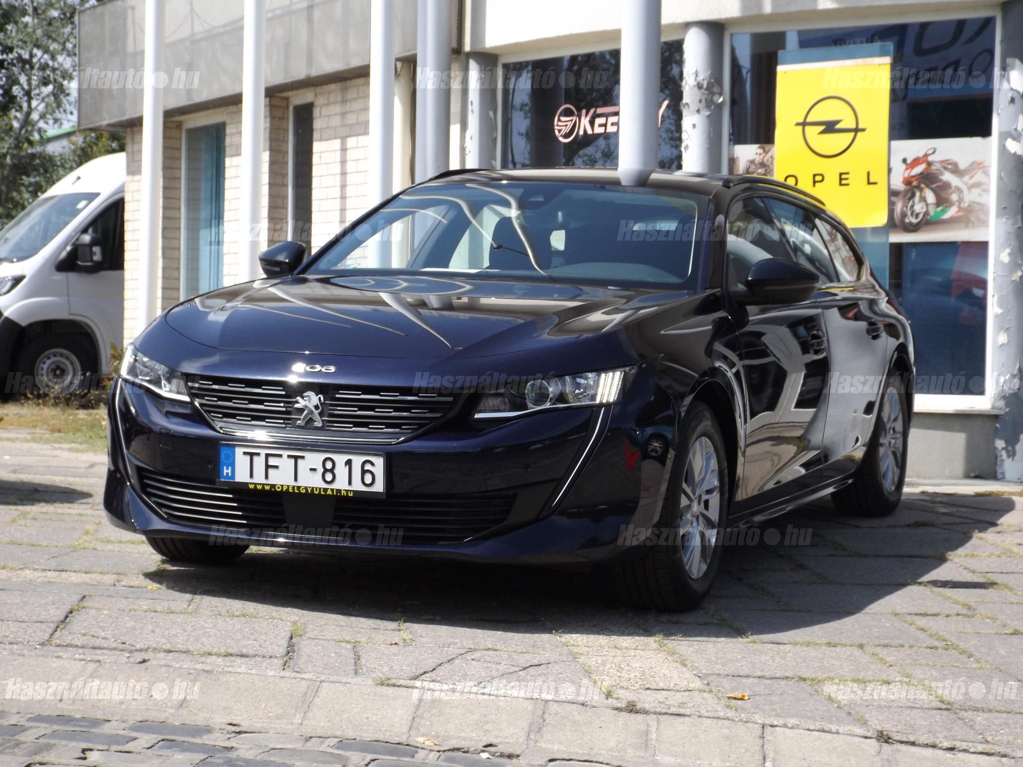 Opel márkakereskedés beszámolt autója!