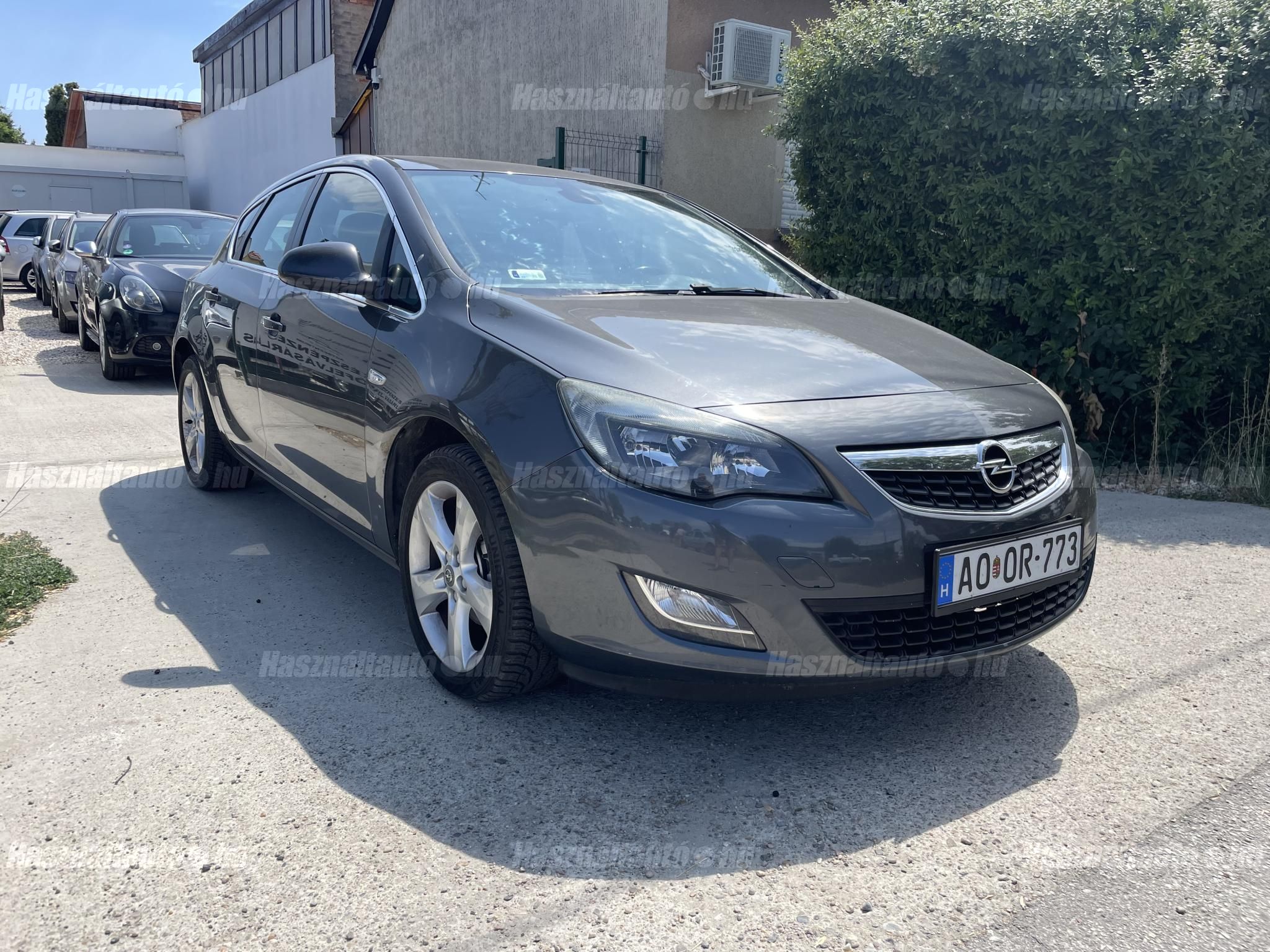 OPEL ASTRA J 2010/4 - 1