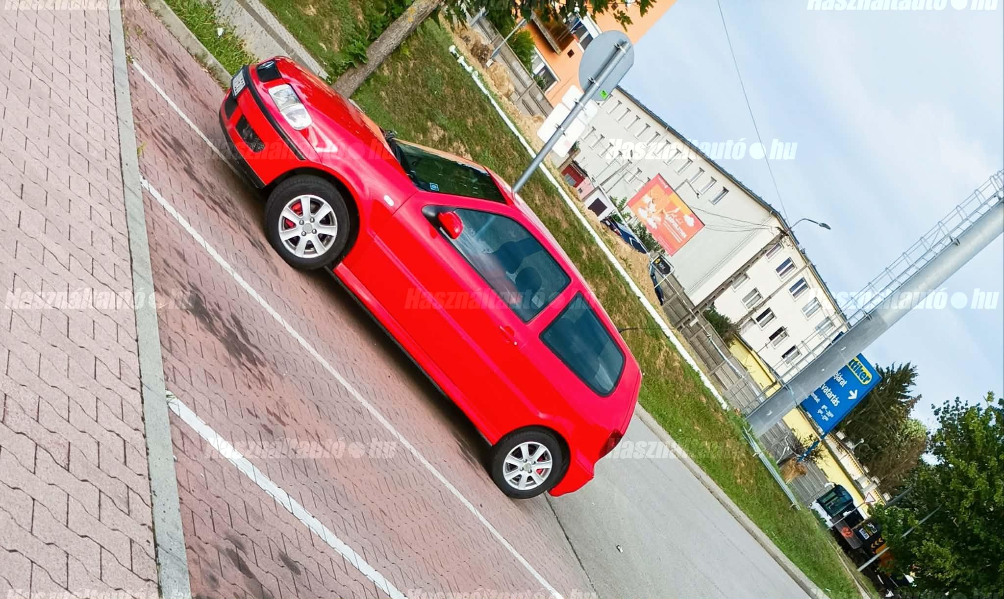 VOLKSWAGEN POLO 2000 - 1