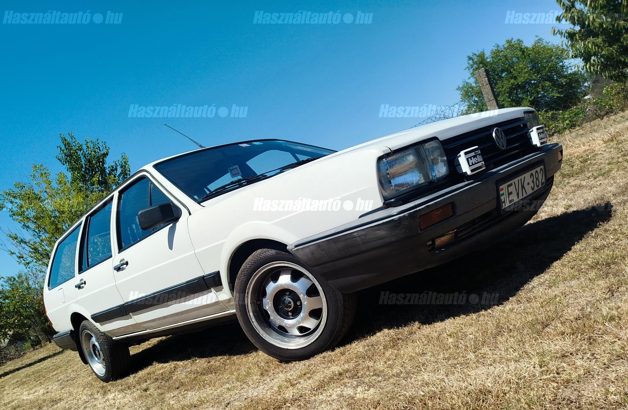 VOLKSWAGEN PASSAT 1986/1 - 1