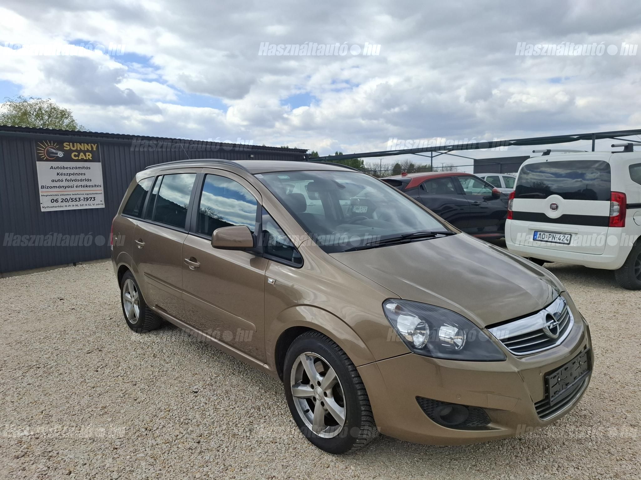 OPEL ZAFIRA 2014/8 - 1
