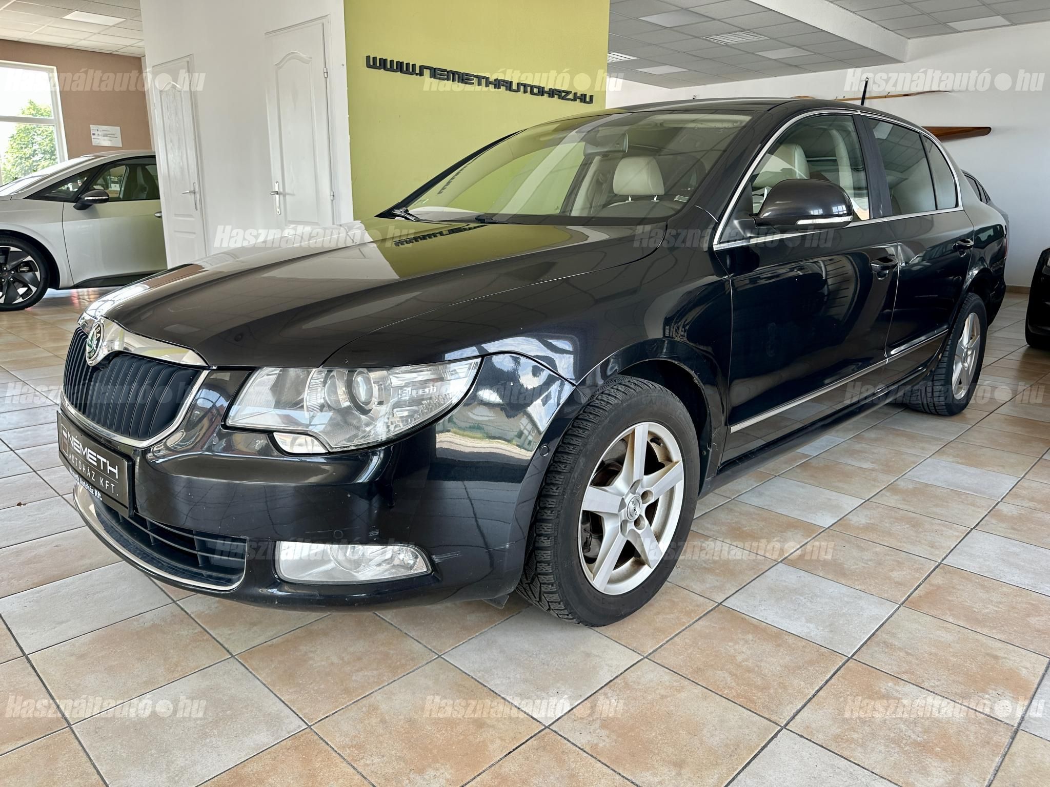 SKODA SUPERB 2012/7 - 1