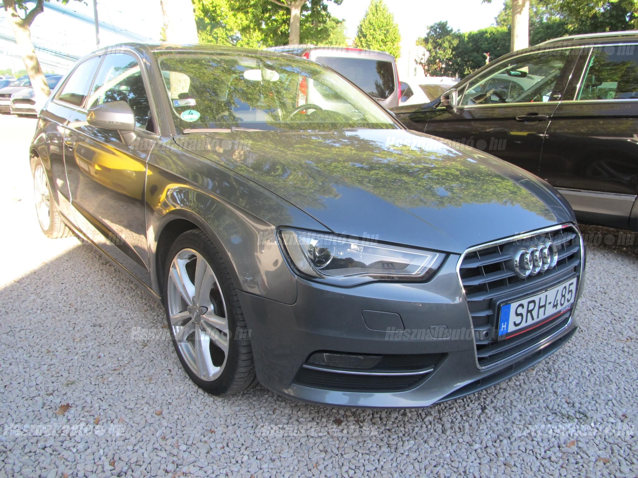 AUDI A3 2013/2 - 1