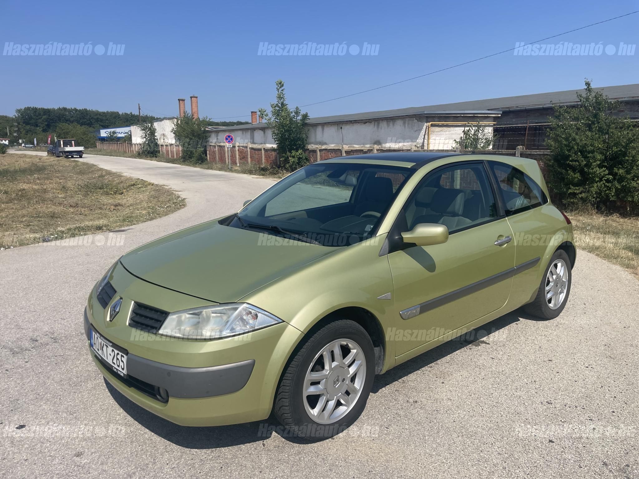 RENAULT MEGANE 2004/7 - 1