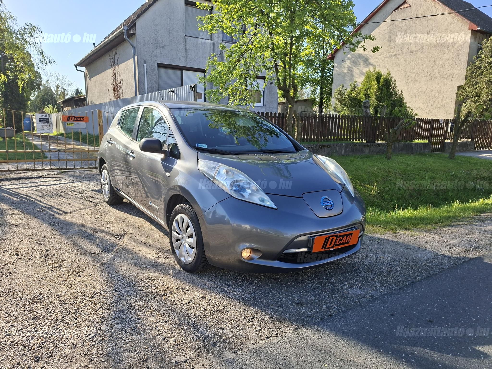 NISSAN LEAF 2013/10 - 1
