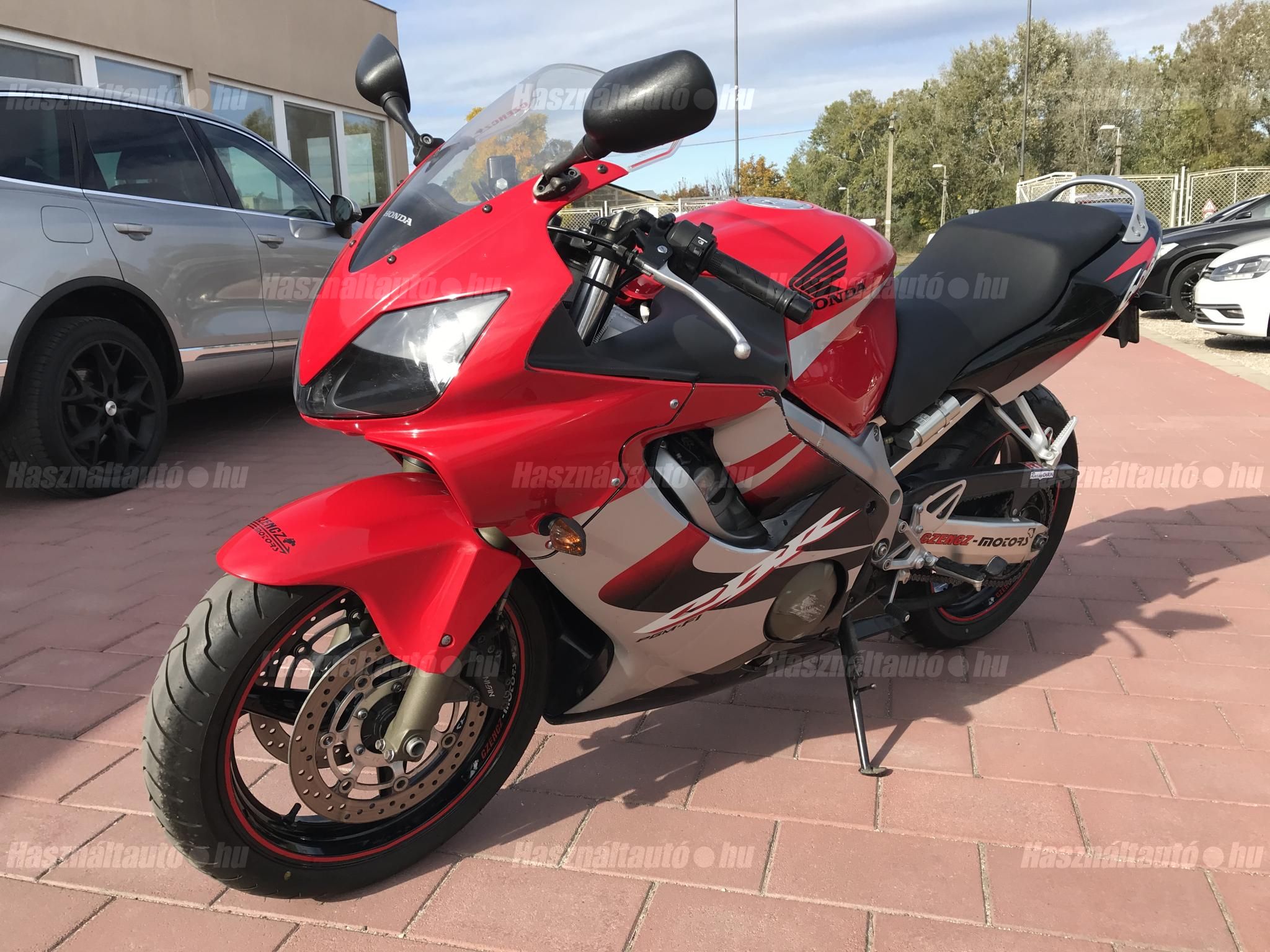 HONDA CBR 600 F 2005/6 - 1