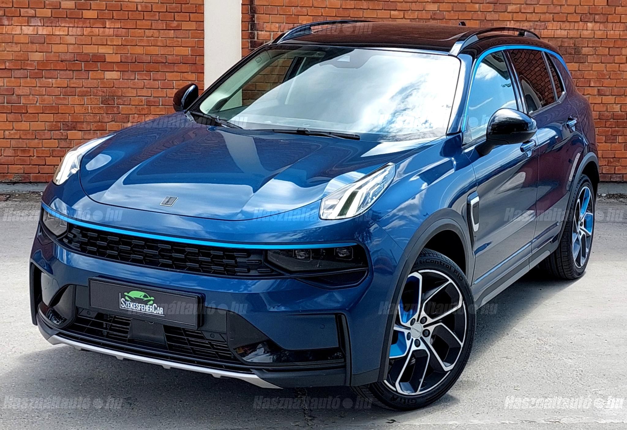 LYNK & CO 01 2022/1 - 1