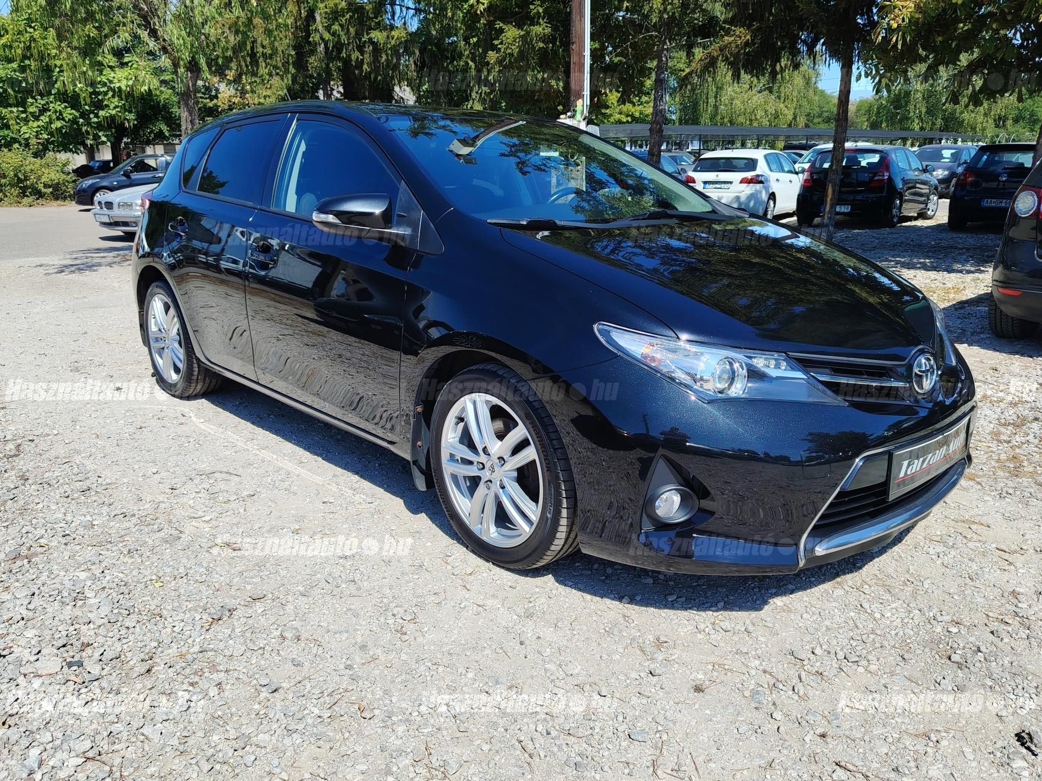 TOYOTA AURIS 2014/2 - 1