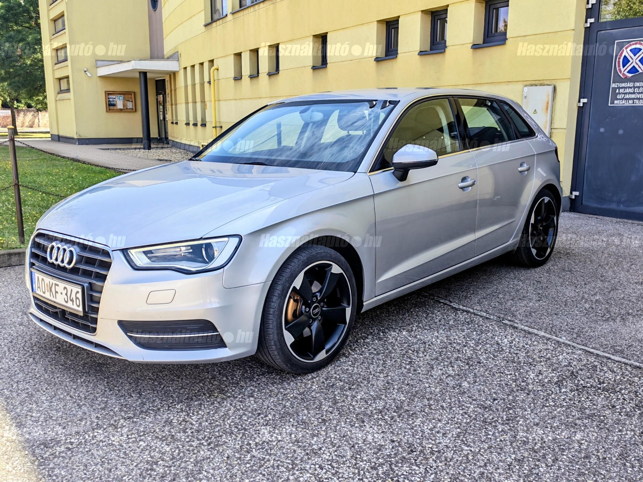 AUDI A3 2013 - 1