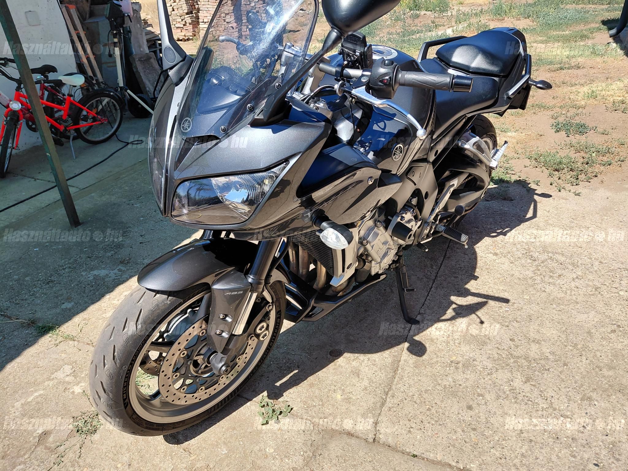 YAMAHA FZ1-S 2008/4 - 1