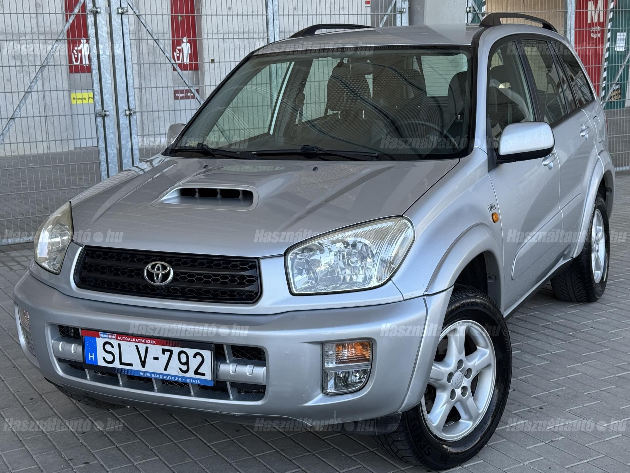 TOYOTA RAV 4 2003 - 1