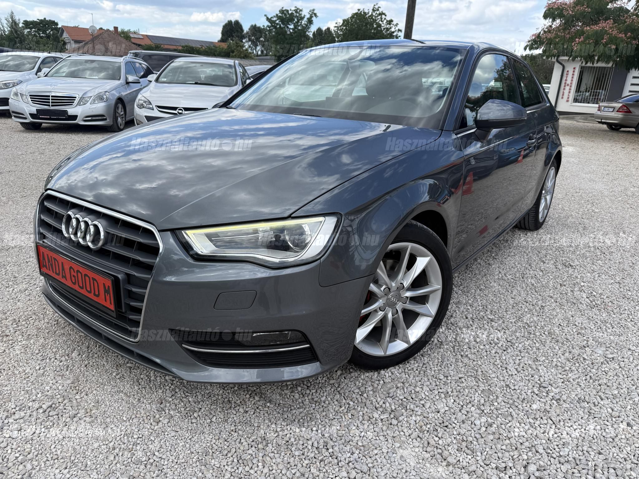 AUDI A3 2013/5 - 1