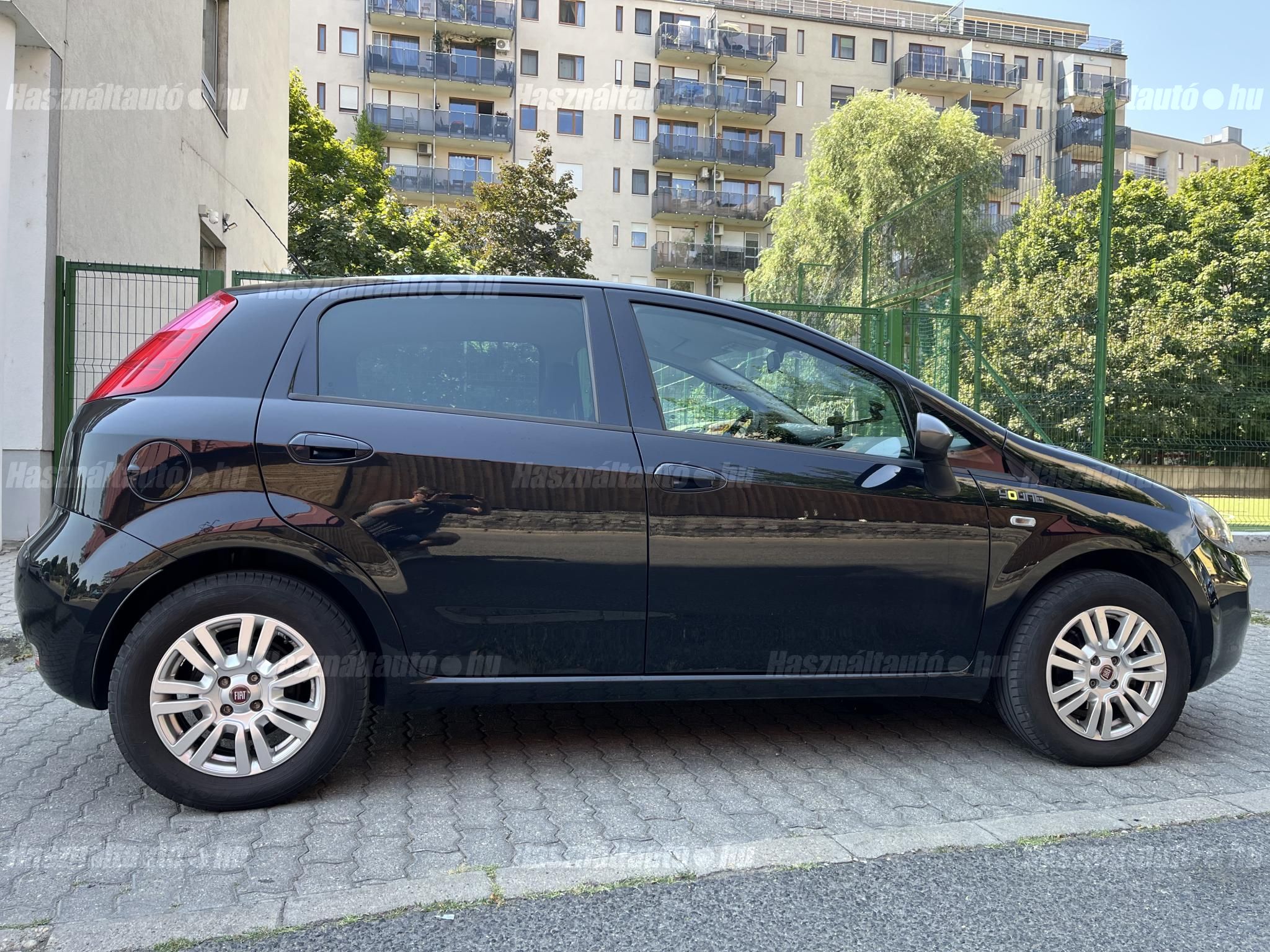 FIAT PUNTO 2016 - 1