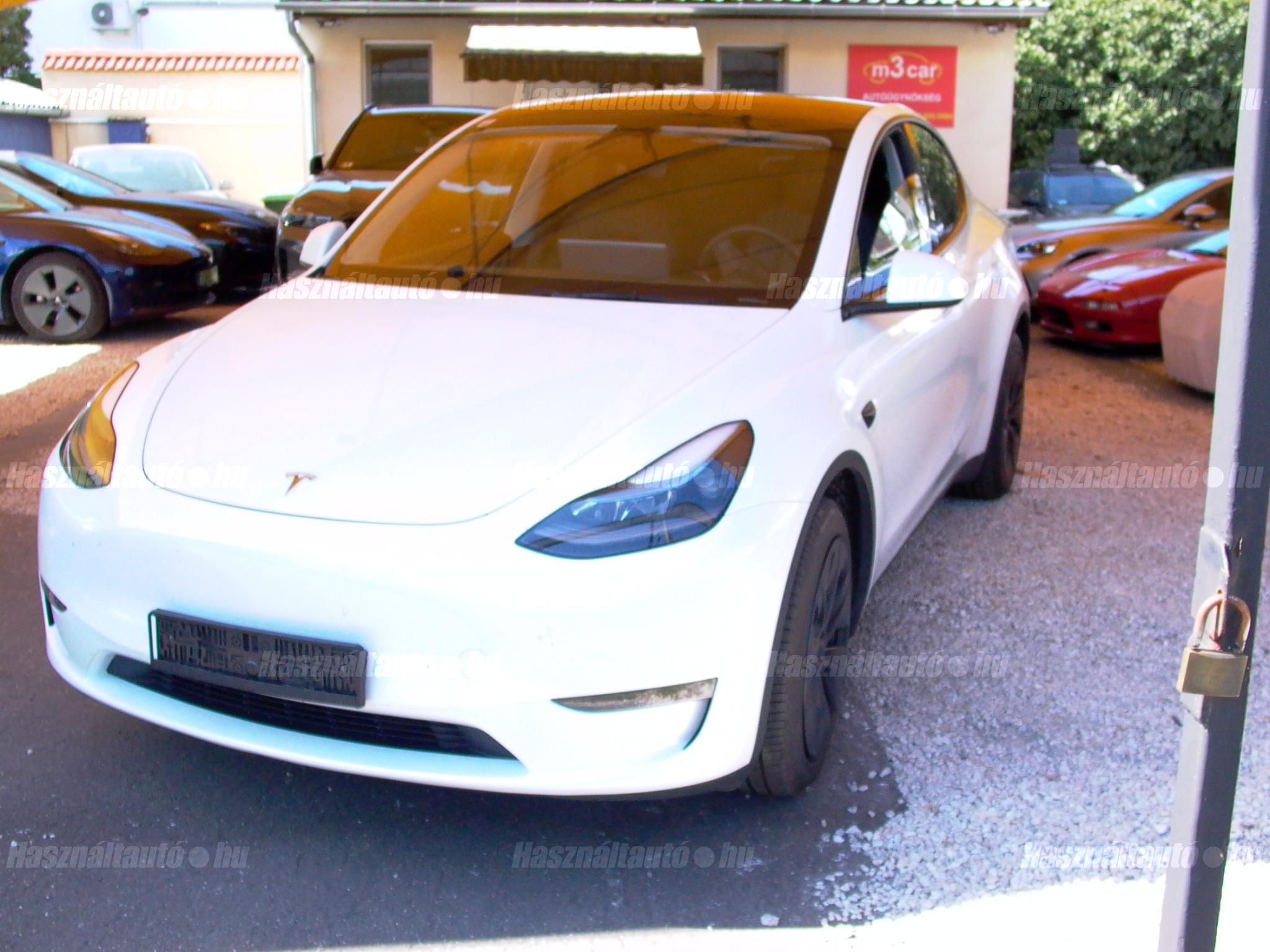 TESLA MODEL Y 2024/12 - 1