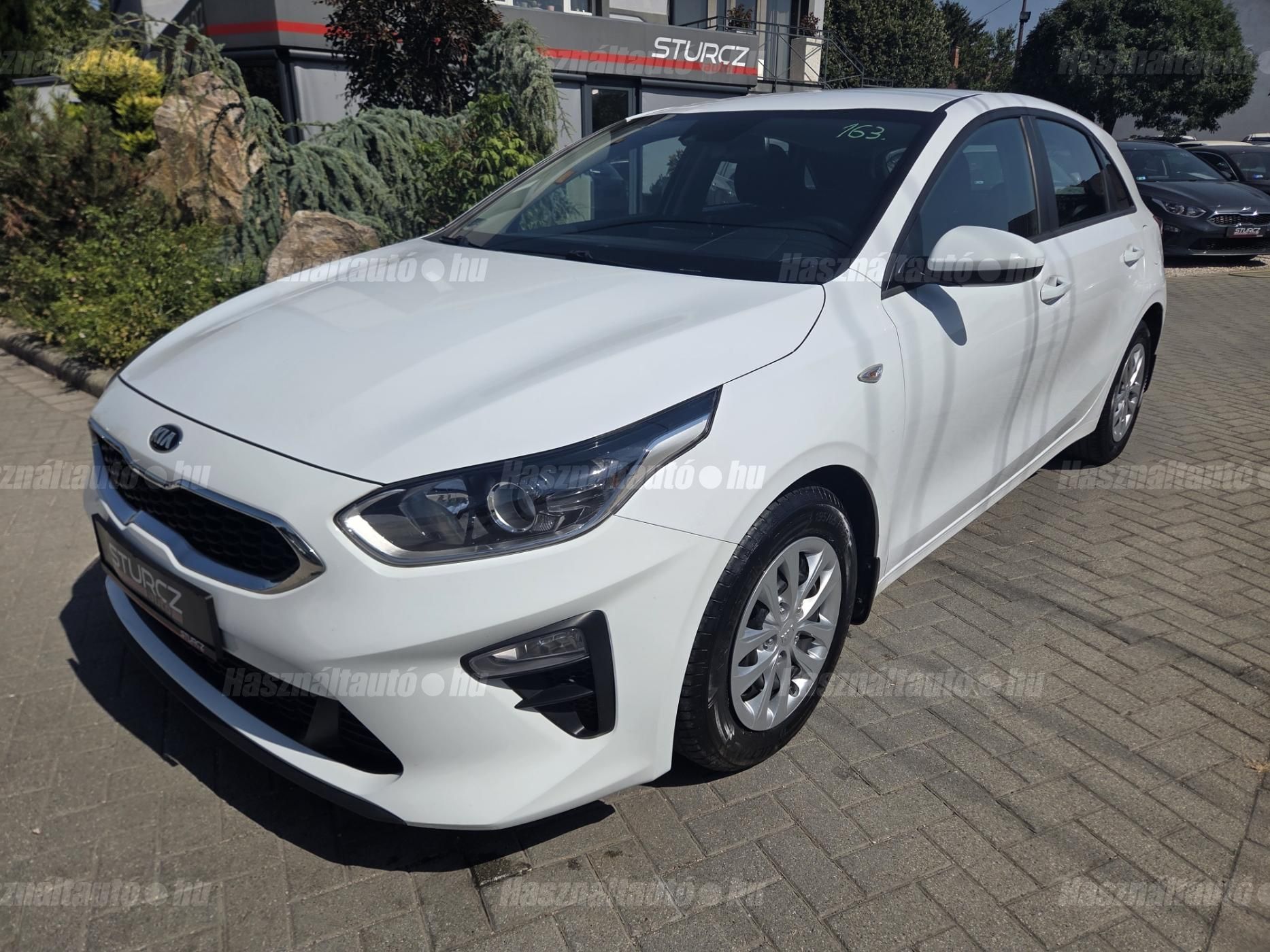 KIA CEE'D 2021/5 - 1