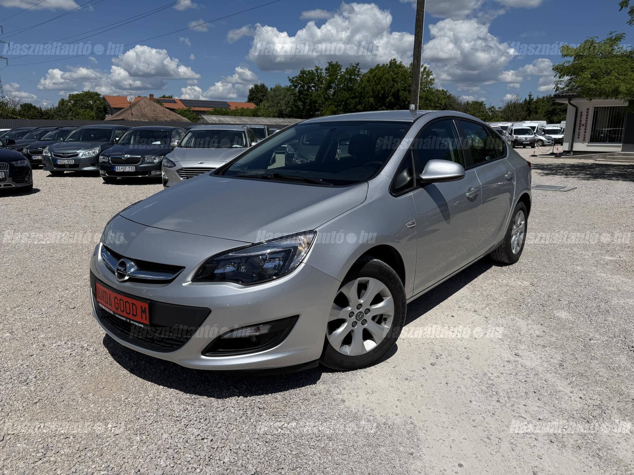 OPEL ASTRA J 2019/5 - 1