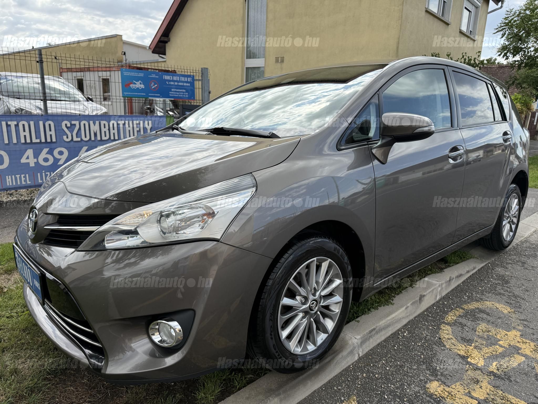TOYOTA VERSO 2016/4 - 1