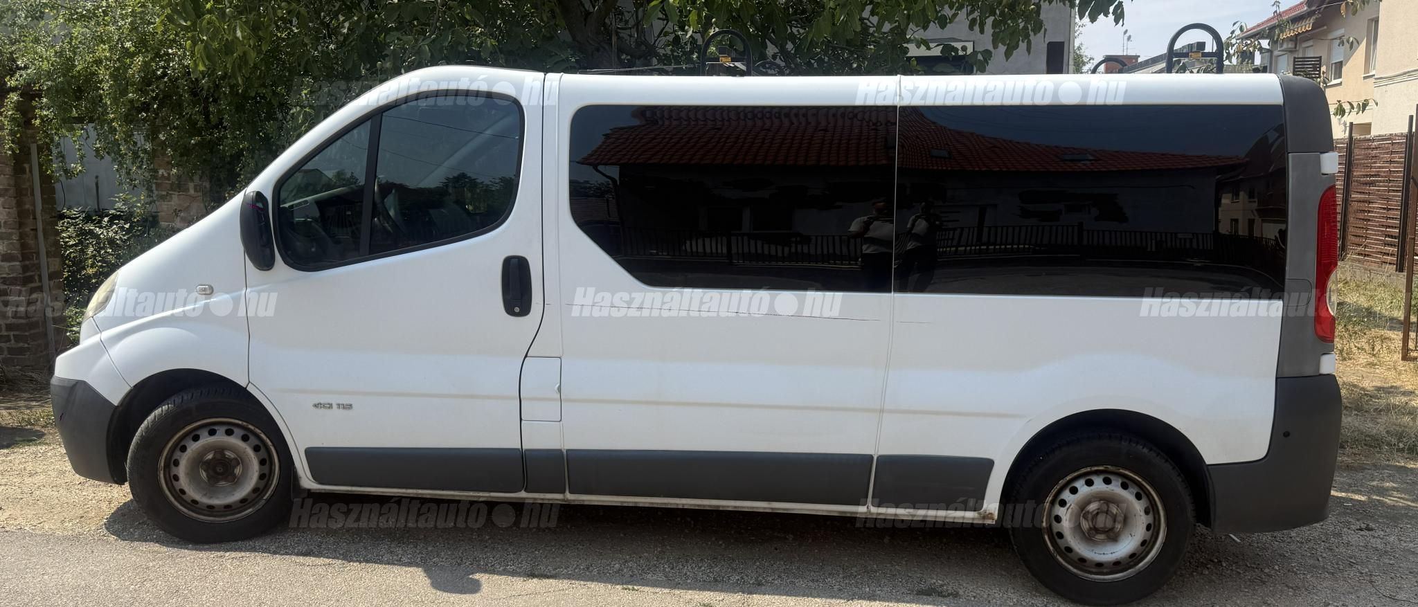 RENAULT TRAFIC 2007/9 - 1